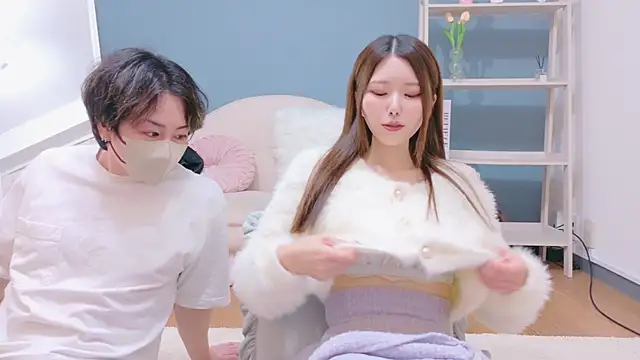 Snapshot of Reto-sama chatting on 11/17/25, 01:04 Reto-sama online show from 11/17/25, 01:04