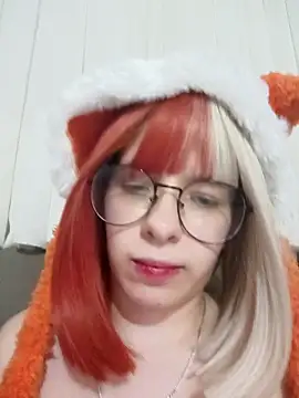 Snapshot of raposinharosada chatting on 02/05/26, 02:40 raposinharosada online show from 02/05/26, 02:40