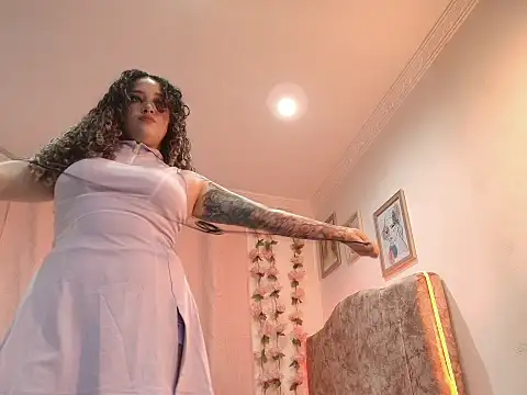 Snapshot of evansweett7 chatting on 09/10/25, 11:26 evansweett7 online show from 09/10/25, 11:26