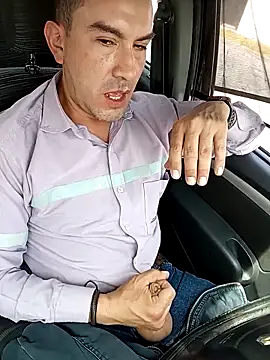 Blackaxes online show from 12/17/25, 06:13