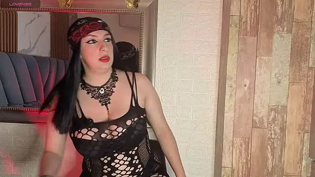 angel  red  online show from 02/17/26, 01:36