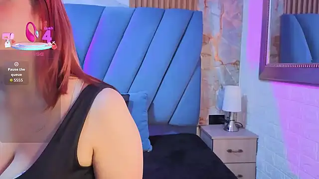 angel  red  online show from 11/15/25, 02:59