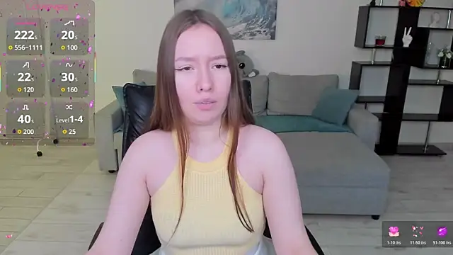 Snapshot of DaniCutie chatting on 11/11/25, 05:30 DaniCutie online show from 11/11/25, 05:30