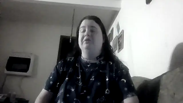 Snapshot of LittleBunny3 chatting on 12/01/25, 11:38 LittleBunny3 online show from 12/01/25, 11:38
