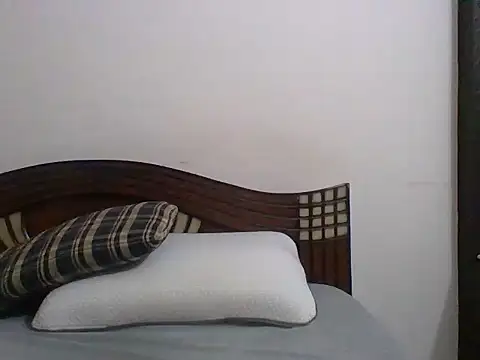 anu-anu2002 online show from 02/13/26, 01:33