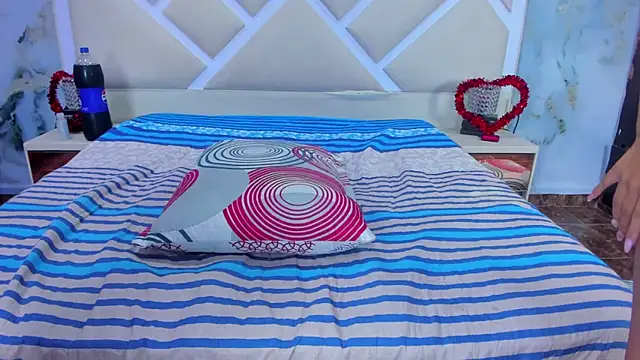 Innocent Looks online show from 11/10/25, 06:13