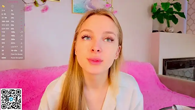 CindyGreen online show from 10/05/25, 06:26