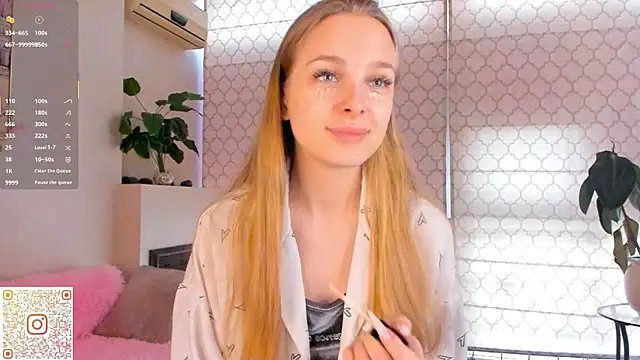 CindyGreen online show from 10/09/25, 06:03