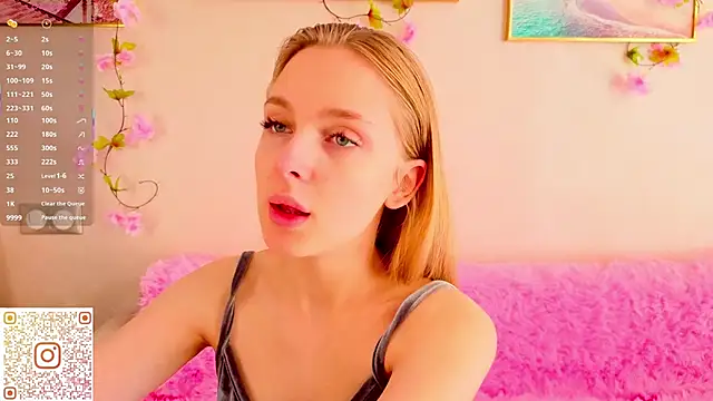 CindyGreen online show from 10/14/25, 07:09