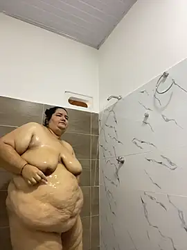 Snapshot of Mariana_cooper_07 chatting on 12/16/25, 01:48 Mariana cooper 07 online show from 12/16/25, 01:48