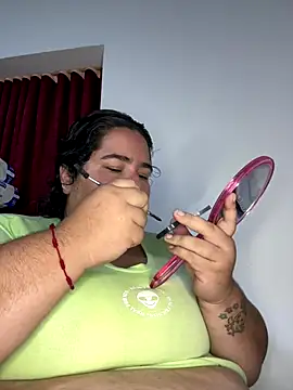 Snapshot of Mariana_cooper_07 chatting on 10/16/25, 07:44 Mariana cooper 07 online show from 10/16/25, 07:44