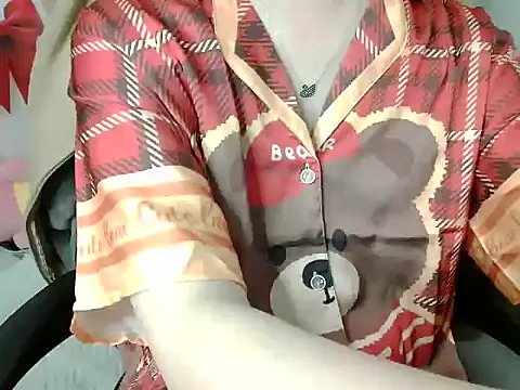 Snapshot of leisure_crime23 chatting on 01/18/26, 06:00 leisure crime23 online show from 01/18/26, 06:00