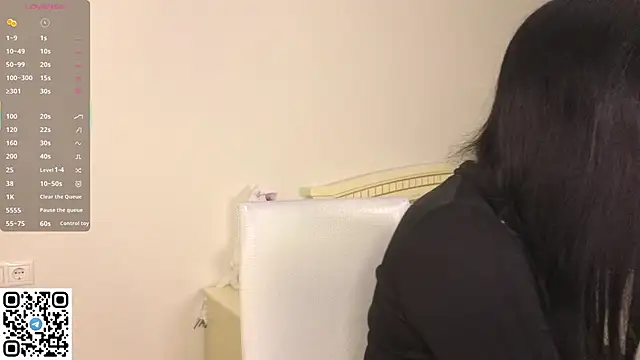 EnricaElis online show from 02/08/26, 08:17