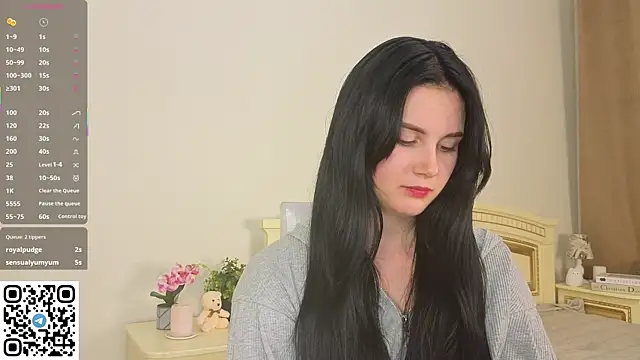 EnricaElis online show from 10/03/25, 09:27