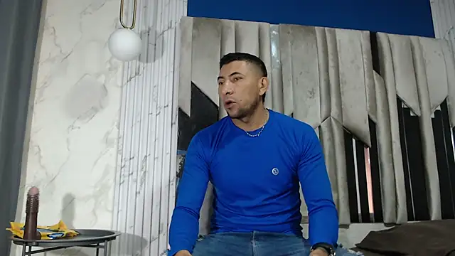 Snapshot of Morganandmegan chatting on 11/05/25, 11:13 Morganandmegan online show from 11/05/25, 11:13