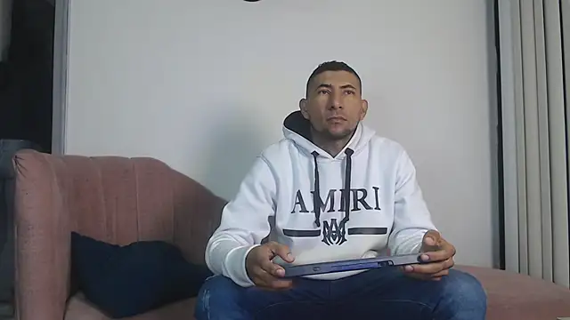 Snapshot of Morganandmegan chatting on 09/22/25, 11:16 Morganandmegan online show from 09/22/25, 11:16