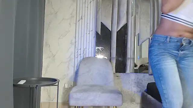 Snapshot of Morganandmegan chatting on 10/23/25, 11:20 Morganandmegan online show from 10/23/25, 11:20