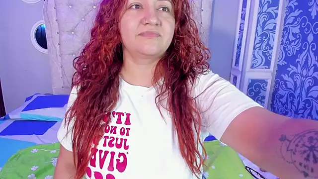 Snapshot of mishell_lovely chatting on 11/14/25, 12:42 mishell lovely online show from 11/14/25, 12:42