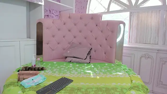 Snapshot of mishell_lovely chatting on 11/05/25, 02:31 mishell lovely online show from 11/05/25, 02:31