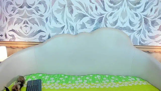 Snapshot of mishell_lovely chatting on 12/03/25, 10:31 mishell lovely online show from 12/03/25, 10:31