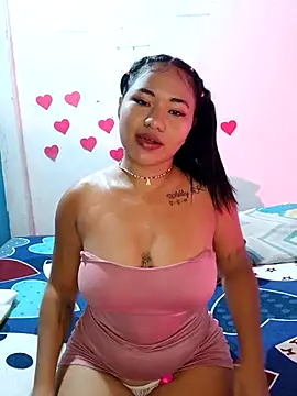 Snapshot of sofiaxxxxkl chatting on 11/06/25, 01:04 sofiaxxxxkl online show from 11/06/25, 01:04