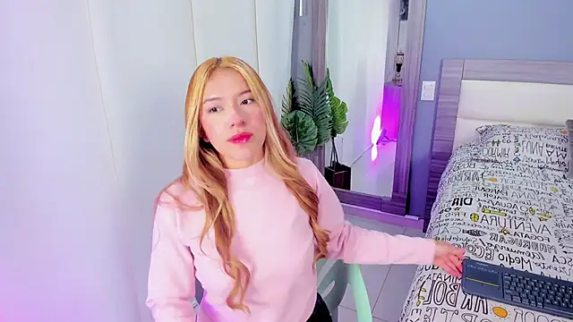 Snapshot of LexxyBunny_ chatting on 10/25/25, 11:42 LexxyBunny online show from 10/25/25, 11:42