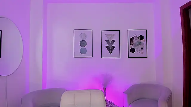 Beverly johnson online show from 11/28/25, 03:50