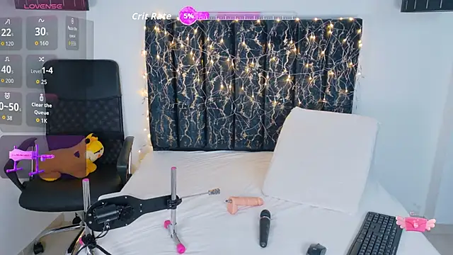 Snapshot of evvaa_moon69 chatting on 11/26/25, 12:27 evvaa moon69 online show from 11/26/25, 12:27