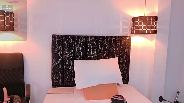 evvaa moon69 online show from 03/29/26, 12:40