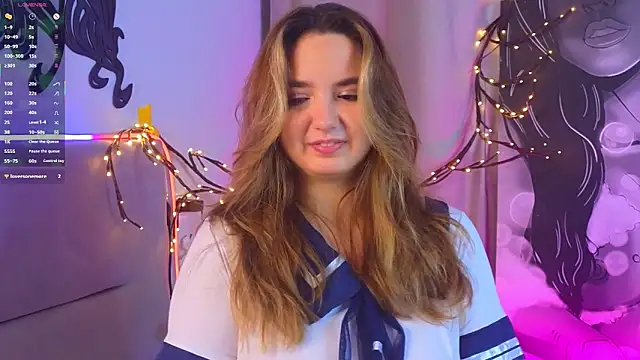 Snapshot of LucilleMcBride chatting on 12/18/25, 07:24 LucilleMcBride online show from 12/18/25, 07:24