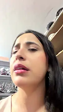 Snapshot of GiaDuque chatting on 07/23/26, 01:19 GiaDuque online show from 07/23/26, 01:19