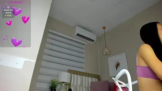  paula x online show from 10/10/25, 11:33
