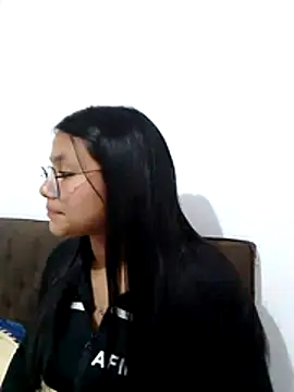 SofieLove 01 online show from 03/17/26, 08:01