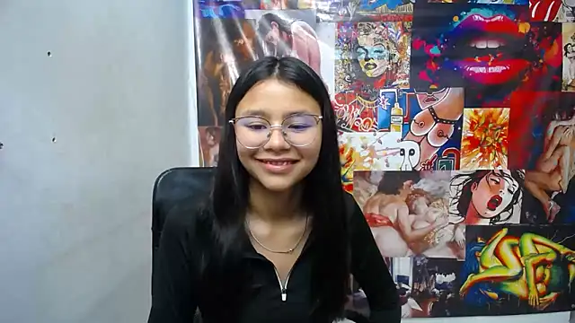 Snapshot of SofieLove_01 chatting on 10/25/25, 08:46 SofieLove 01 online show from 10/25/25, 08:46