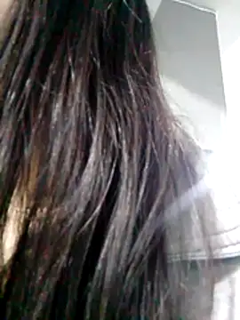 Snapshot of SofieLove_01 chatting on 12/18/25, 08:41 SofieLove 01 online show from 12/18/25, 08:41