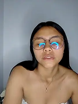 SofieLove 01 online show from 02/07/26, 08:11