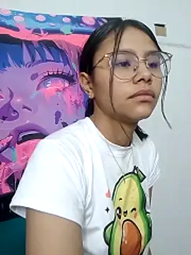 Snapshot of SofieLove_01 chatting on 12/15/25, 08:53 SofieLove 01 online show from 12/15/25, 08:53