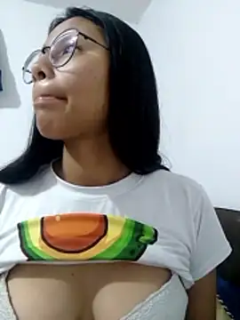 SofieLove 01 online show from 03/16/26, 06:06