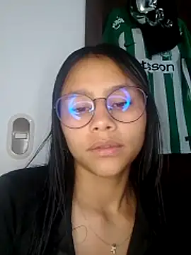 SofieLove 01 online show from 03/12/26, 09:08