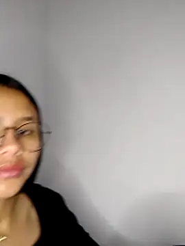 SofieLove 01 online show from 02/10/26, 07:51