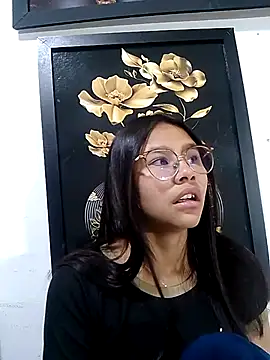 Snapshot of SofieLove_01 chatting on 12/16/25, 08:29 SofieLove 01 online show from 12/16/25, 08:29