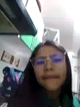 Snapshot of SofieLove_01 chatting on 11/29/25, 07:08 SofieLove 01 online show from 11/29/25, 07:08