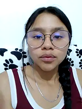 SofieLove 01 online show from 04/05/26, 08:10