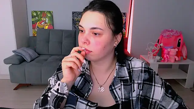 Snapshot of queenofthesense_ chatting on 02/01/26, 10:02 queenofthesense online show from 02/01/26, 10:02