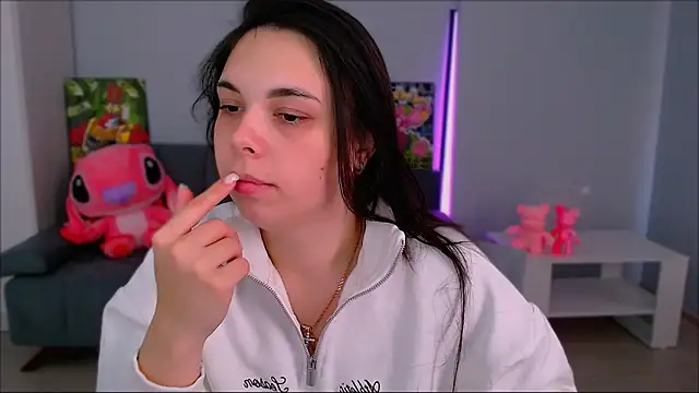 queenofthesense  online show from 10/23/25, 11:42