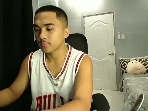 pinoyAdrianneXXX online show from 09/29/25, 10:26
