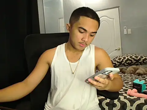 pinoyAdrianneXXX online show from 10/04/25, 11:50