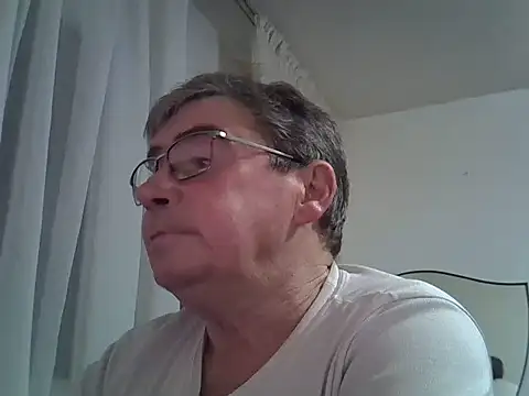 ColaredCuck55 online show from 12/03/25, 07:02