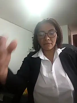hiilarybrown online show from 03/09/26, 06:33