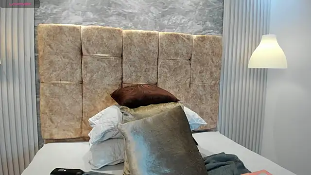 Snapshot of leilapons chatting on 10/28/25, 04:39 leilapons online show from 10/28/25, 04:39